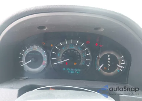 2010 Mercury Milan z USA, uszkodzony, nr VIN 3MEHM0HA6AR621439